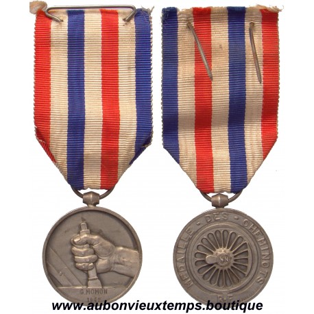  MEDAILLE DES CHEMINOTS 1942 SIGNEE FAVRE BERTIN 