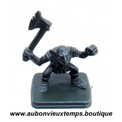 PERSONNAGE GOBLIN AXE - HEROQUEST GAME SYSTEM by MILTON BRADLEY 1990