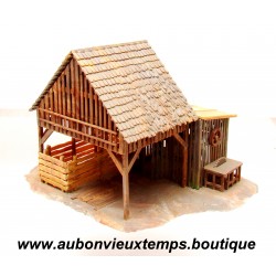 MAQUETTE FALLER 1/87 HO REF : B.289 REMISE GRANGE en PLANCHES de BOIS Montée