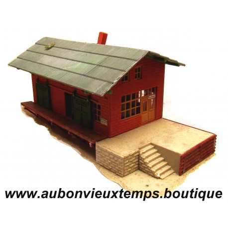 MAQUETTE FALLER 1/87 HO REF : B 154 GUTERBAHNHOF TALHAUSEN – DEPOT MARCHANDISES Monté 