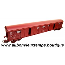 LIMA 1/87 HO REF : 303205 WAGON COUVERT MARCHANDISES