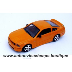 BBURAGO 1/43 FORD MUSTANG GT 2006