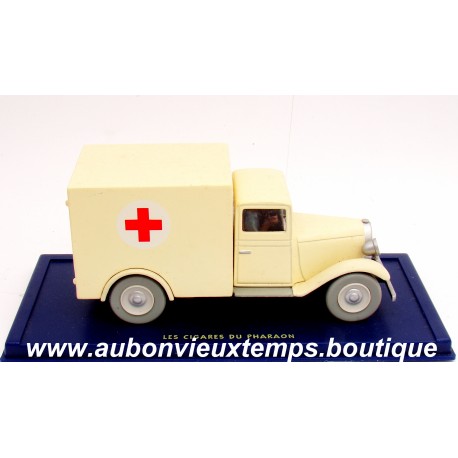 TINTIN EN VOITURE AMBULANCE DE L'ASILE