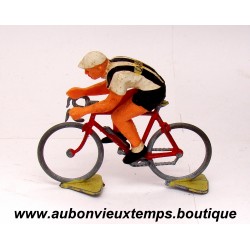 ROGER 1/32 COUREUR CYCLISTE - TOUR de FRANCE 1962 - EQUIPE ITALIENNE CARPANO 