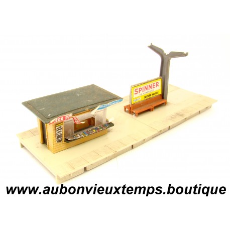 MAQUETTE HO 1/87 KIOSQUE sur QUAI 