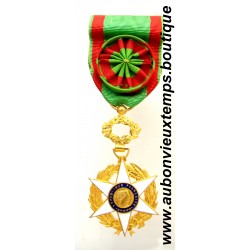 DECORATION MEDAILLE d'OFFICIER du MERITE AGRICOLE 1883 