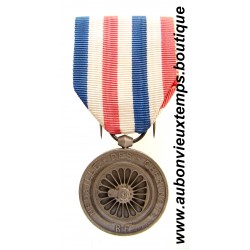 MEDAILLE d'HONNEUR des CHEMINOTS 1951 