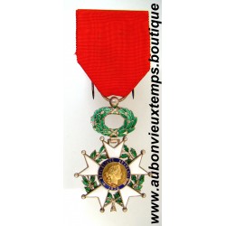 MEDAILLE Argent de la LEGION d’HONNEUR – CHEVALIER - TROISIÈME RÉPUBLIQUE 