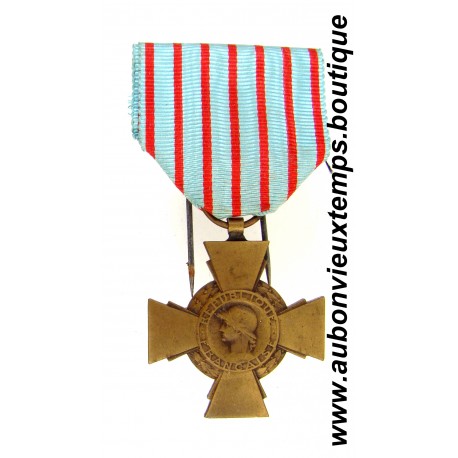 MÉDAILLE CROIX du COMBATTANT de 1939 - 1945 