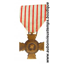 MÉDAILLE CROIX du COMBATTANT de 1939 - 1945 