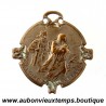 INSIGNE des JOURNEES 1914/1918 - GLOIRE aux SERBES 1916