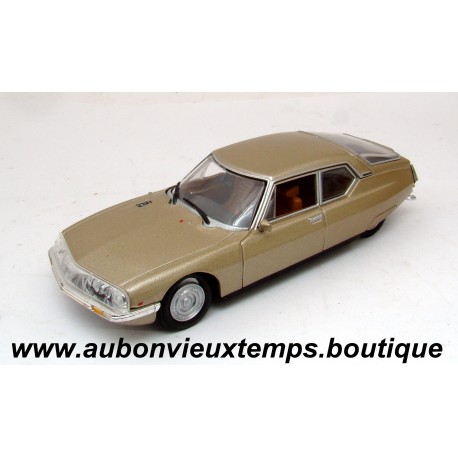 UNIVERSAL HOBBIES 1/43 CITROEN SM 1970