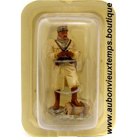 HACHETTE 1/32 FIGURINE PLOMB - CAPITAINE du 1er REC - LEGION ETRANGERE 1929