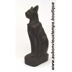 STATUETTE DEESSE EGYPTIENNE BASTET en ROCHE BASALTIQUE