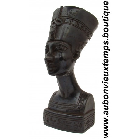 STATUETTE DEESSE EGYPTIENNE NEFERTITI en ROCHE BASALTIQUE
