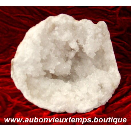 GEODE CRISTAL de ROCHE - QUARTZ - MAROC