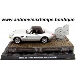 UNIVERSAL HOBBIES 1/43 BMW Z8 ( E 52 ) THE WORLD IS NOT ENOUGH - JAMES BOND