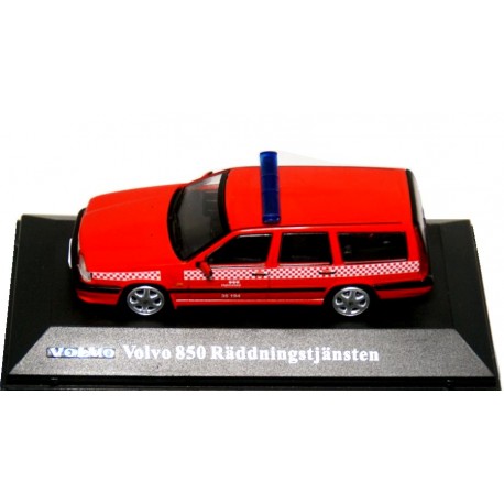 UNIVERSAL HOBBIES 1/43 VOLVO COLLECTION 850 RADDNING STJANSTEN 1995 Réf : 506087 