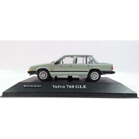 UNIVERSAL HOBBIES 1/43 VOLVO COLLECTION 760 GLE 1982 Réf : 506061