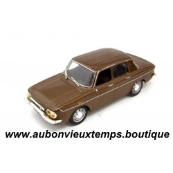 IXO 1/43 RENAULT R 10 1968