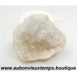 1/2 GEODE CRISTAL de ROCHE - QUARTZ - MAROC
