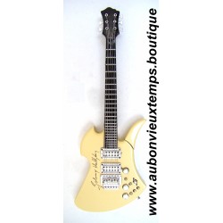 BRIQUET GUITARE JOHNNY HALLYDAY - UNIVERSAL MUSIC 2003 - CHAMP