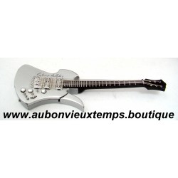 BRIQUET GUITARE JOHNNY HALLYDAY - UNIVERSAL MUSIC 2003 - CHAMP