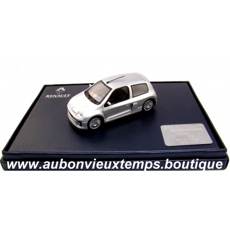 UNIVERSAL HOBBIES 1/43 RENAULT SPORT CLIO V6 1999