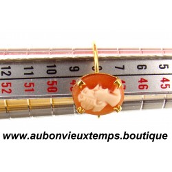 BAGUE OR 750 ‰ ( 18 Carats ) avec Camay