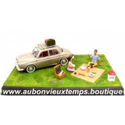 IXO 1/43 RENAULT DAUPHINE - LA ROUTE BLEUE - N7 - ETAPE 29 – AIX en PROVENCE – St MAXIMIN – Le PIQUE-NIQUE 