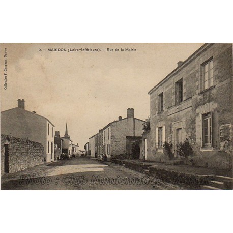 RUE DE LA MAIRIE - MAISDON 44