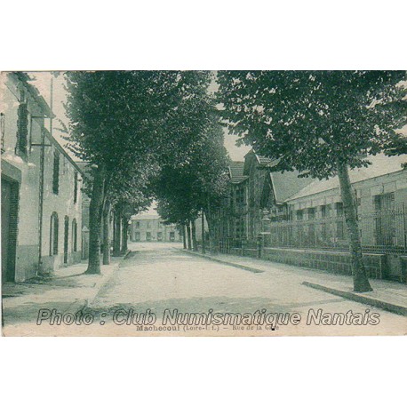 RUE DE LA GARE - MACHECOUL 44