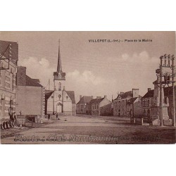 PLACE DE LA MAIRIE - VILLEPOT 44