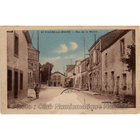 RUE DE LA MAIRIE - ST FIACRE SUR MAINE 44